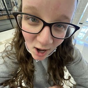 Meet your Posher, Hailey